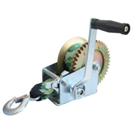 The hand-cranked winch, paired with camouflage webbing, offers precise control and adjustable tension